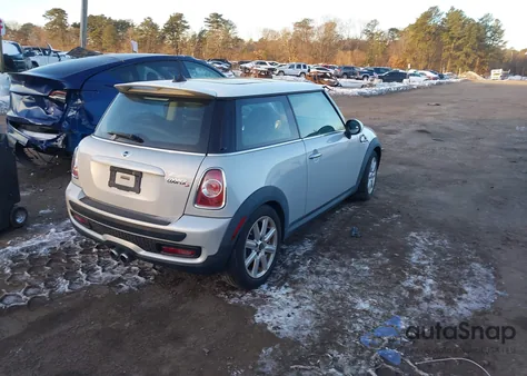 2013 Mini Hardtop Cooper S z USA, uszkodzony, nr VIN WMWSV3C53DT397241